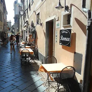 Romeo Hotel Noli